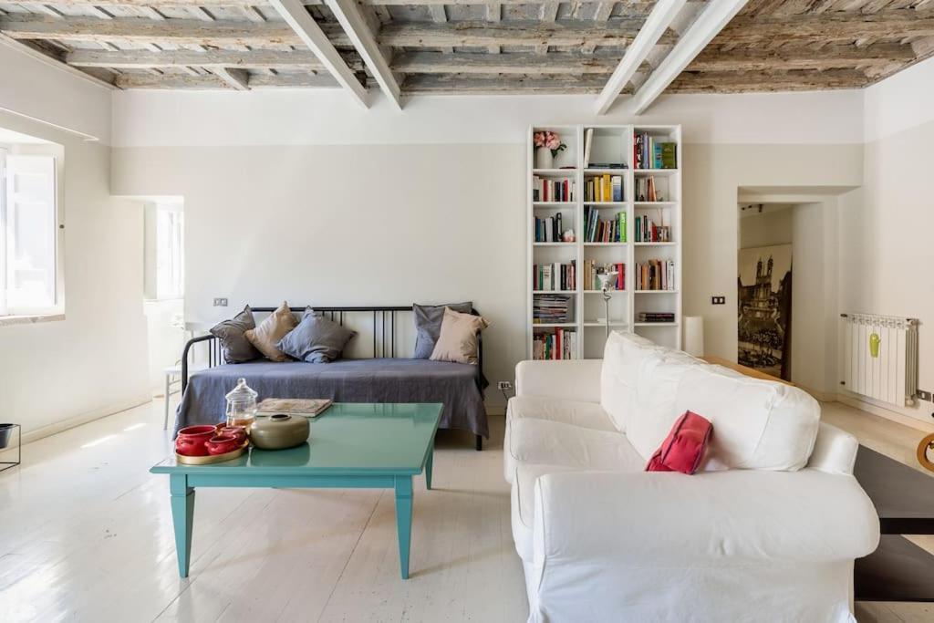 Best Authentic Apartment Monti 5 Mins From Colosseum Eksteriør bilde