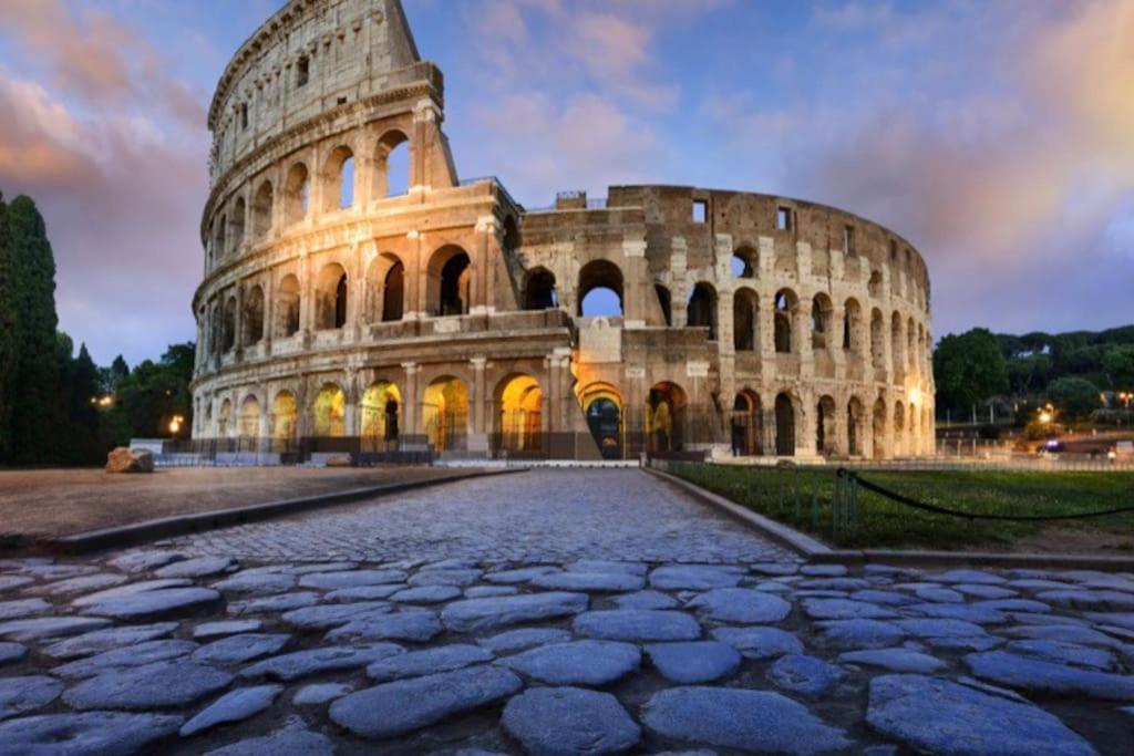 Best Authentic Apartment Monti 5 Mins From Colosseum Eksteriør bilde