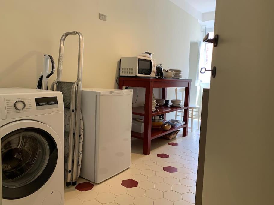 Best Authentic Apartment Monti 5 Mins From Colosseum Eksteriør bilde