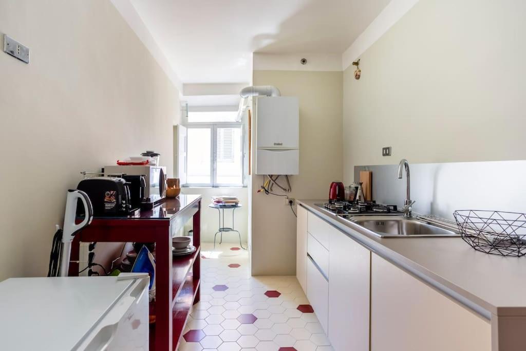Best Authentic Apartment Monti 5 Mins From Colosseum Eksteriør bilde